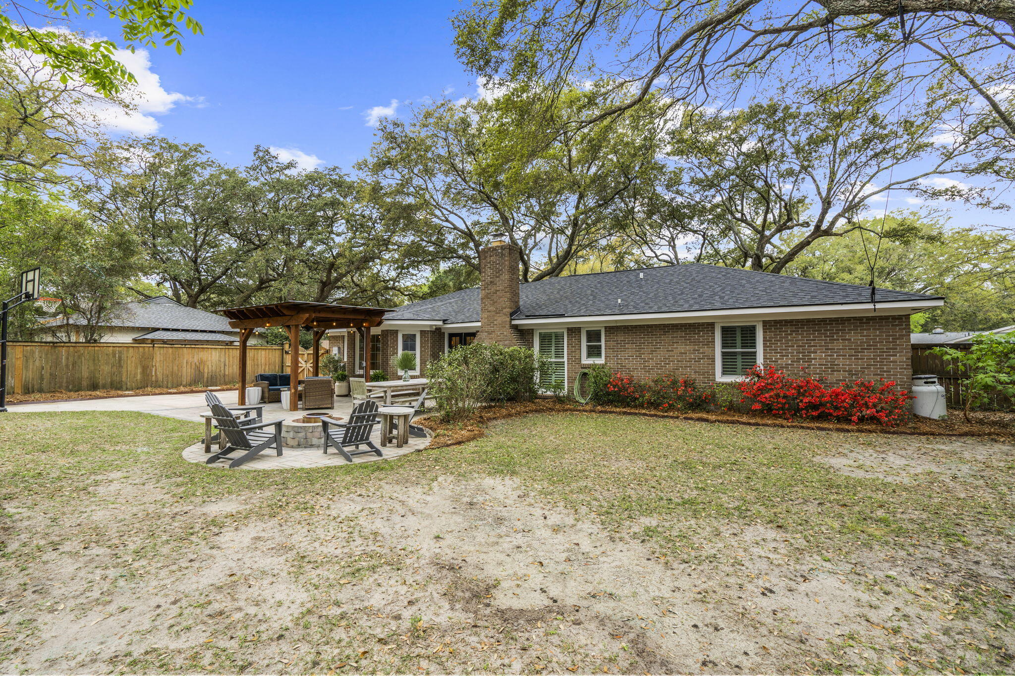 826 O'Sullivan Drive Mount Pleasant, SC 29464 - Photo 49 of 52 Backyard