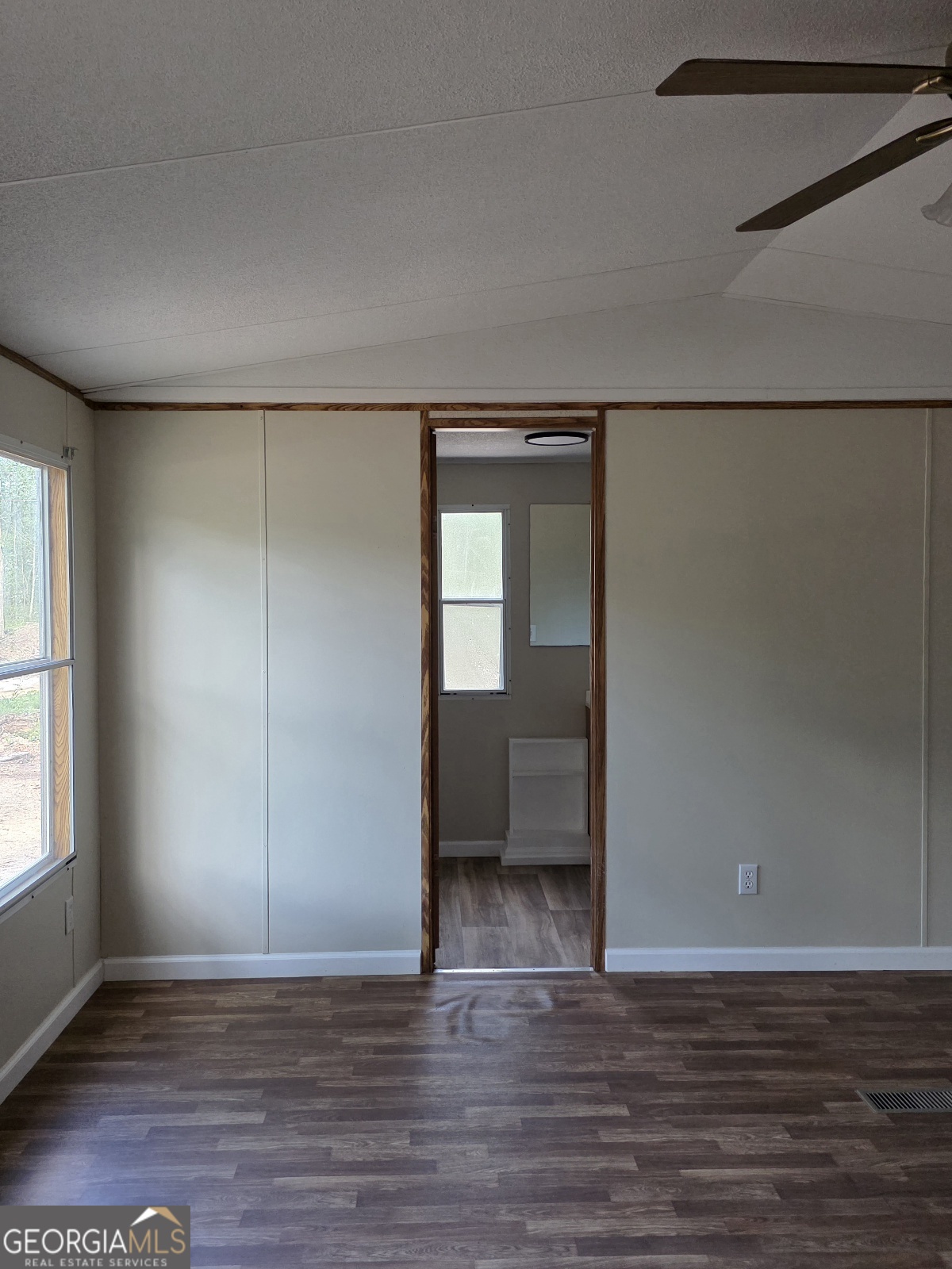 711 Deloach Mill Road Claxton, GA 30417 - Photo 8 of 12