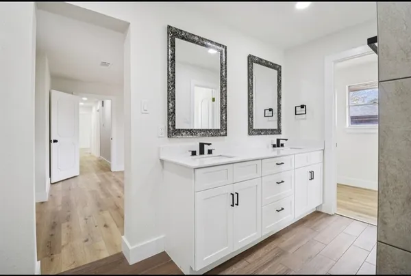 $3,200 | 1835 East Cedar Elm Drive, Arlington, TX 76012