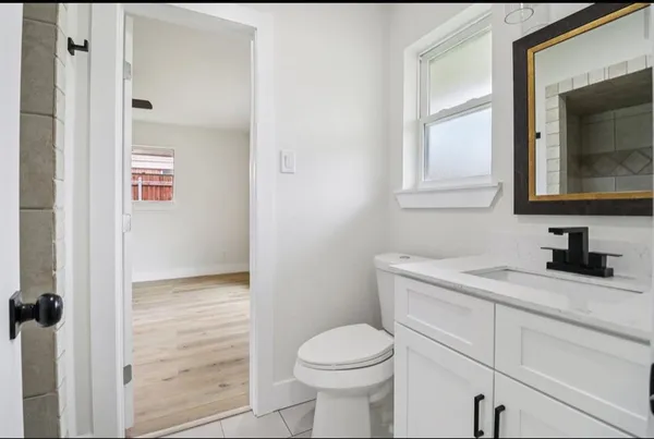 $3,200 | 1835 East Cedar Elm Drive, Arlington, TX 76012