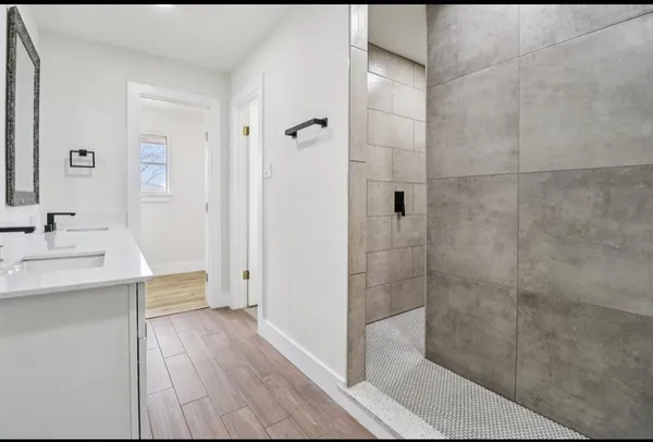 $3,200 | 1835 East Cedar Elm Drive, Arlington, TX 76012