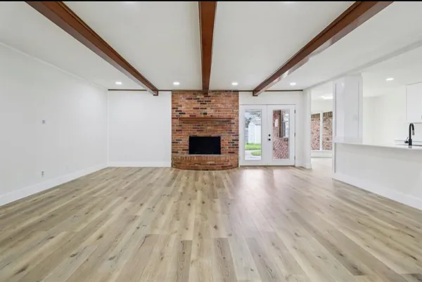 $3,200 | 1835 East Cedar Elm Drive, Arlington, TX 76012