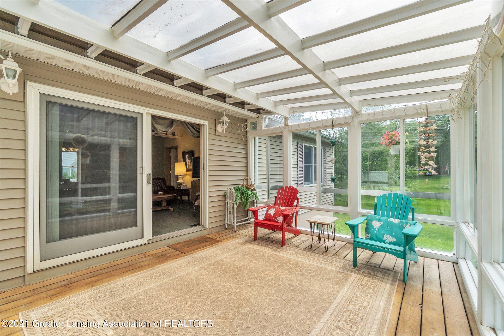 399 Walnut Street Dimondale, MI 48821 - Photo 7 of 35 14-untitled-14