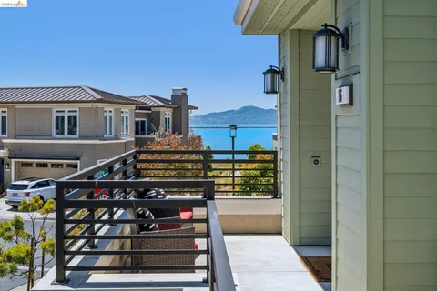 $1,148,000 | 16 Sea Star Court, Richmond, CA 94801