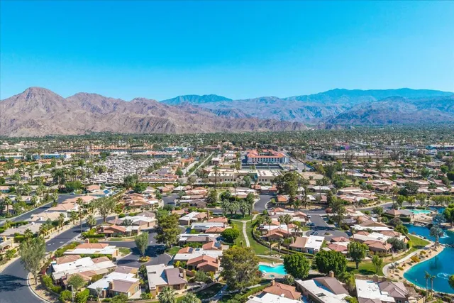 $575,000 | 44289 Venice Court, Palm Desert, CA 92260
