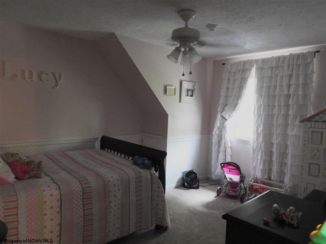 103 CANNERY Lane Clarksburg, WV 26301 - Photo 12 of 20 Gallery Image 12