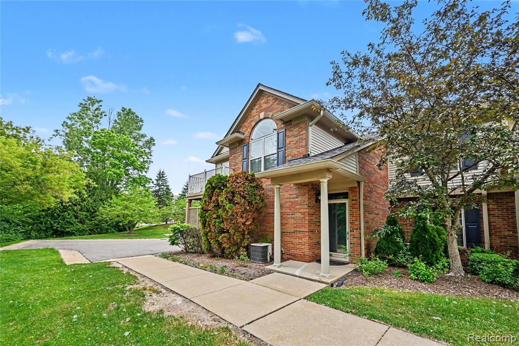 3633 Oakmonte Boulevard, Unit 189 Rochester, MI 48306 - Photo 3 of 36