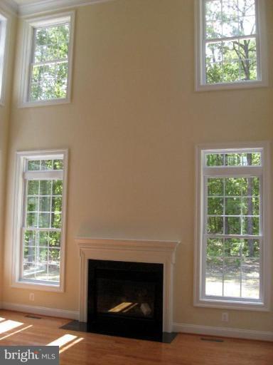 212 Brookfield Road Pasadena, MD 21122 - Photo 4 of 8 Family Room