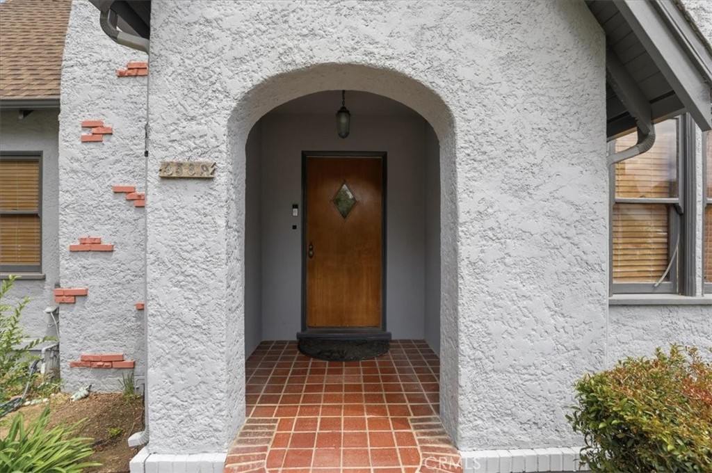 3589 Castle Reagh Place Riverside, CA 92506 - Photo 8 of 46