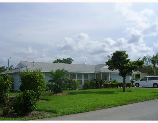 708 Enfield Road Delray Beach, FL 33444 - Photo 1 of 6 Primary Photo