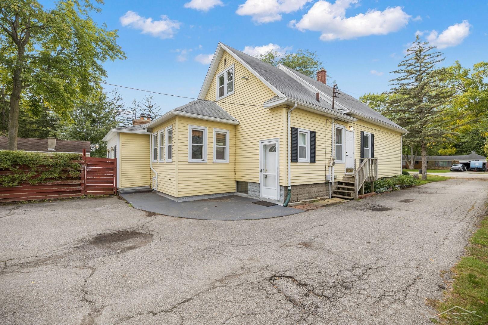 1730 Hemmeter Road Saginaw, MI 48638 - Photo 7 of 44 50090164-6.JPG