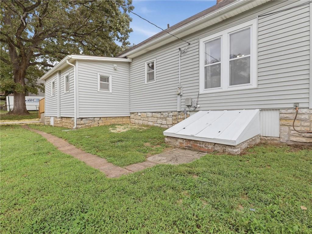 1300 Kearney Road Excelsior Springs, MO 64024 - Photo 35 of 44 Gallery Image 35