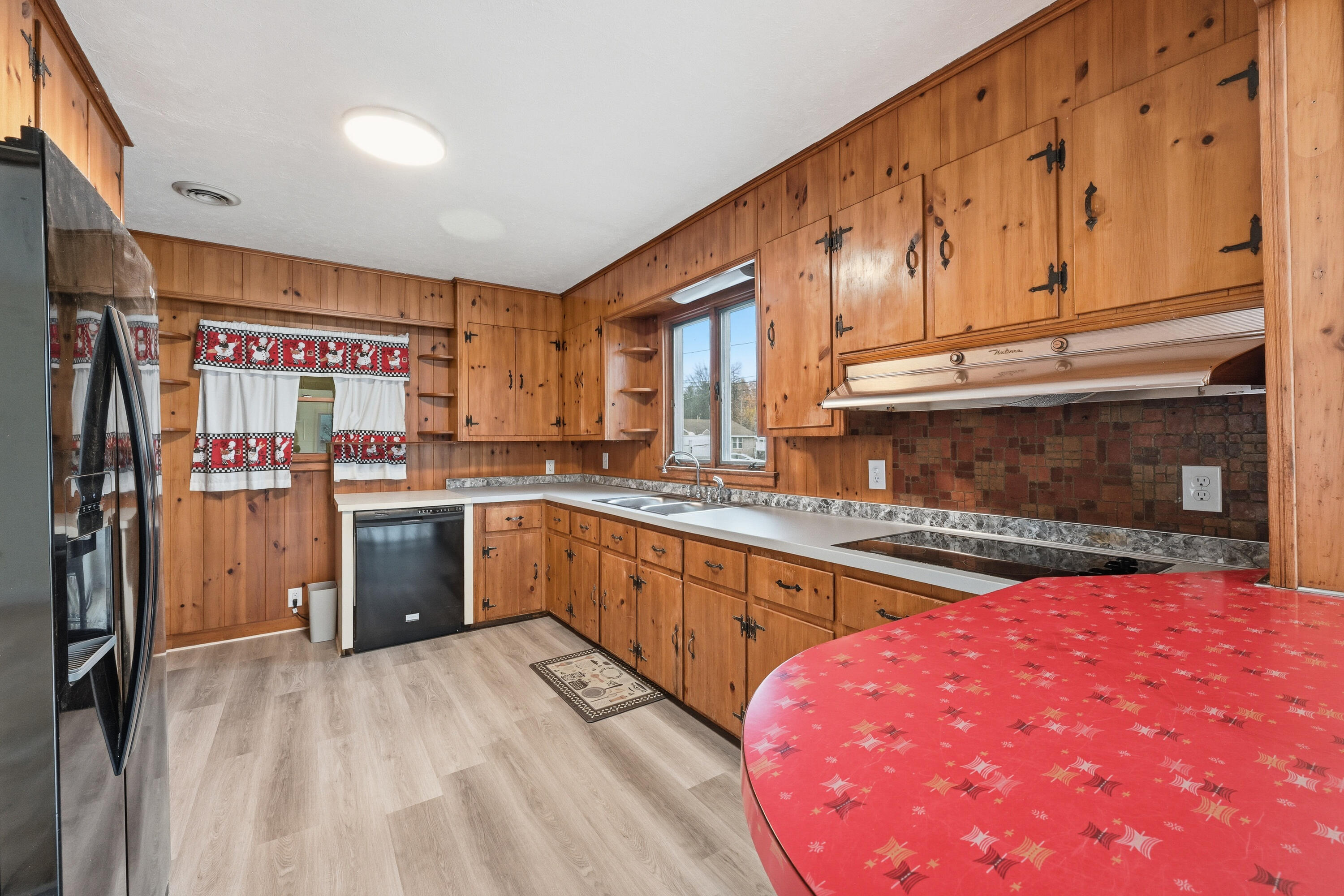 1490 Lisbon Street Lewiston, ME 04240 - Photo 12 of 36 110310gr-127