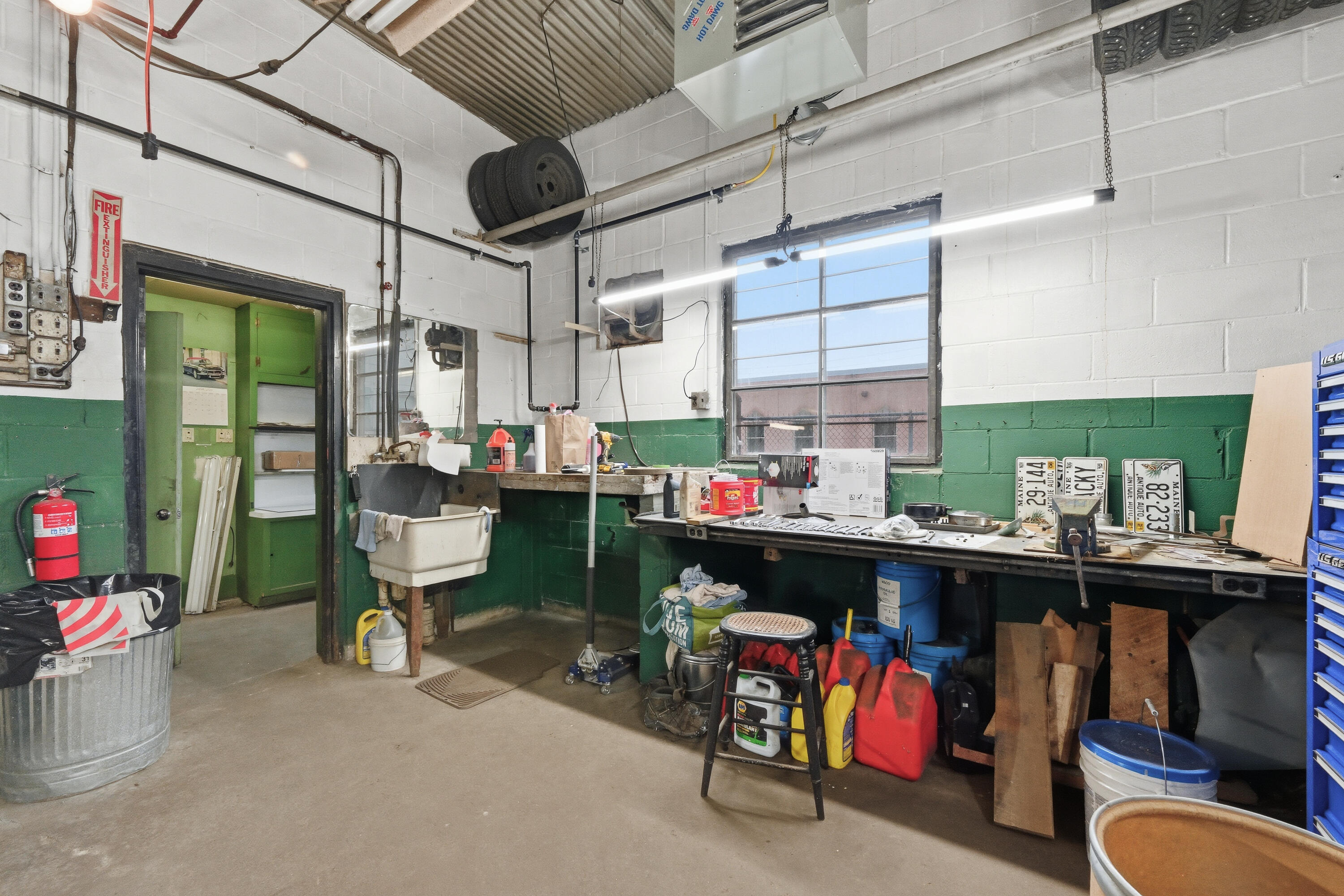 1490 Lisbon Street Lewiston, ME 04240 - Photo 29 of 36 110310gr-111