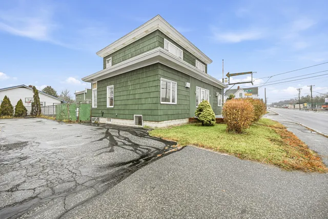 $399,000 | 1490 Lisbon Street, Lewiston, ME 04240