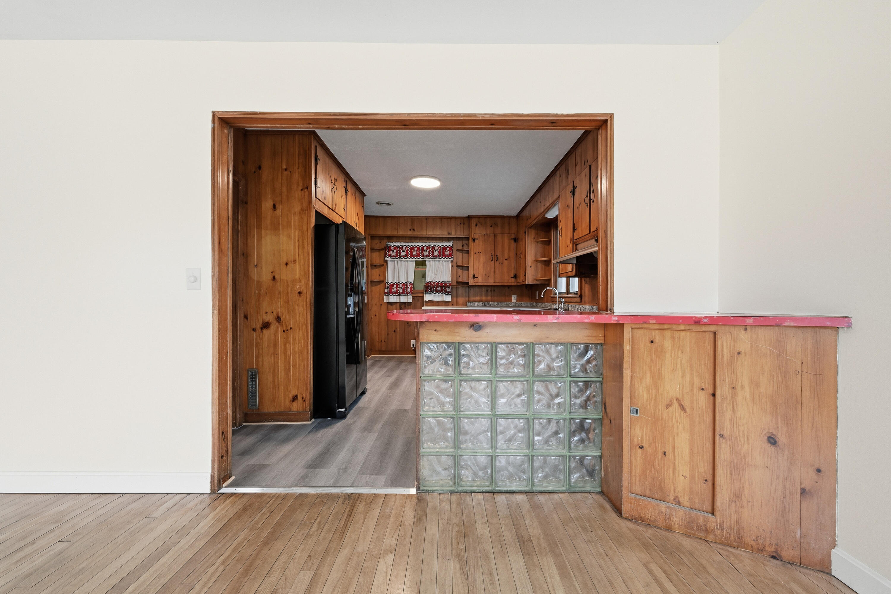 1490 Lisbon Street Lewiston, ME 04240 - Photo 9 of 36 110310gr-126