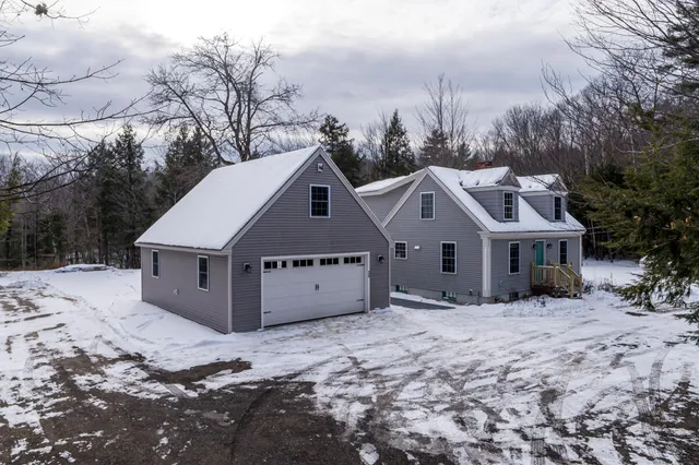 $595,000 | 25 Allen Road, Pownal, ME 04069