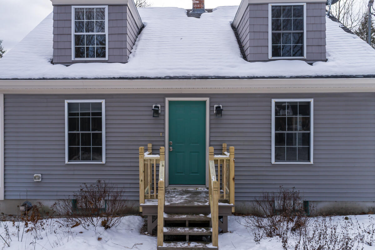 25 Allen Road Pownal, ME 04069 - Photo 3 of 60 10-Front door (1 of 2)
