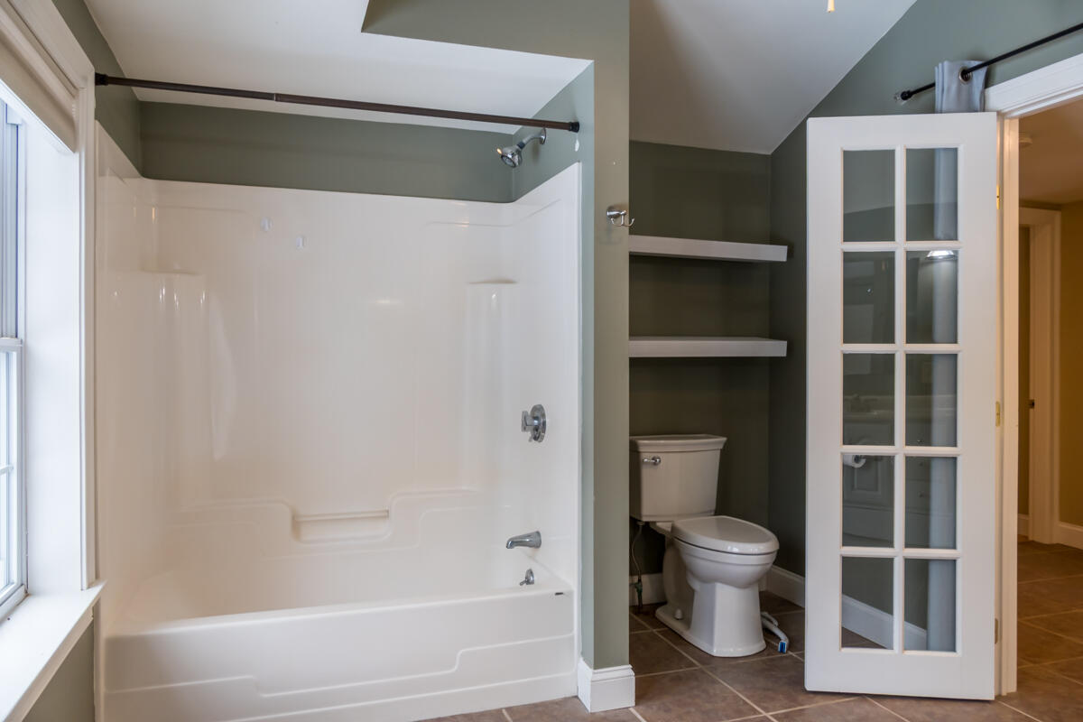 25 Allen Road Pownal, ME 04069 - Photo 37 of 60 44-Upstairs full bath (3 of 4)