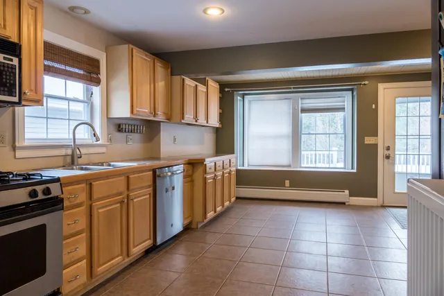 $595,000 | 25 Allen Road, Pownal, ME 04069