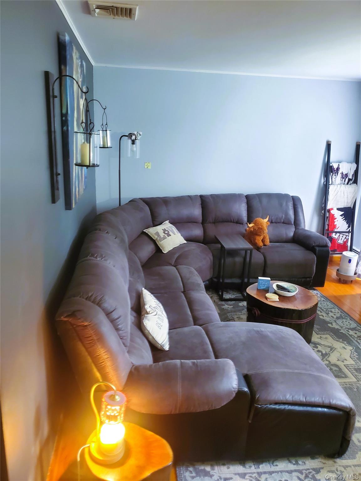 13 Murphy Road Fort Montgomery, NY 10922 - Photo 2 of 22 Living Room with Hardwook flooring.