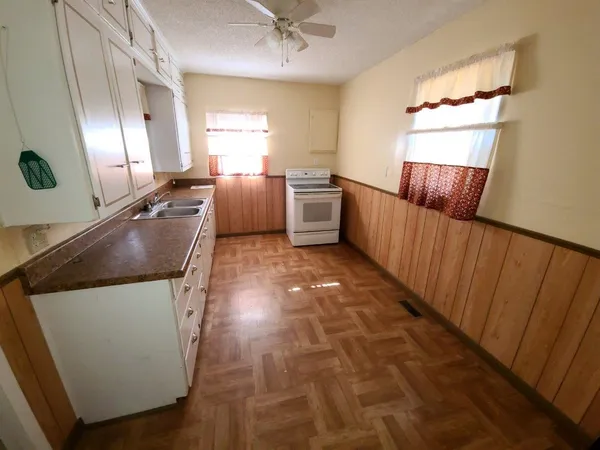 $39,000 | 215 North Osage Street, Argonia, KS 67004