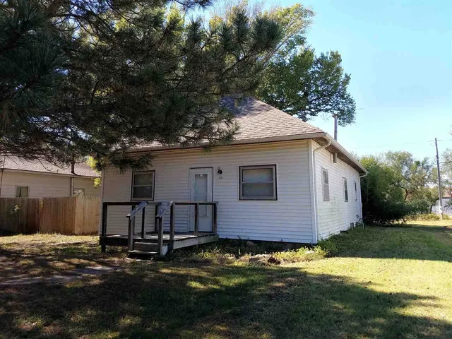 $39,000 | 215 North Osage Street, Argonia, KS 67004