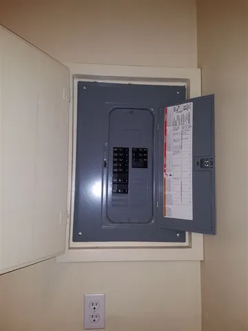 $39,000 | 215 North Osage Street, Argonia, KS 67004