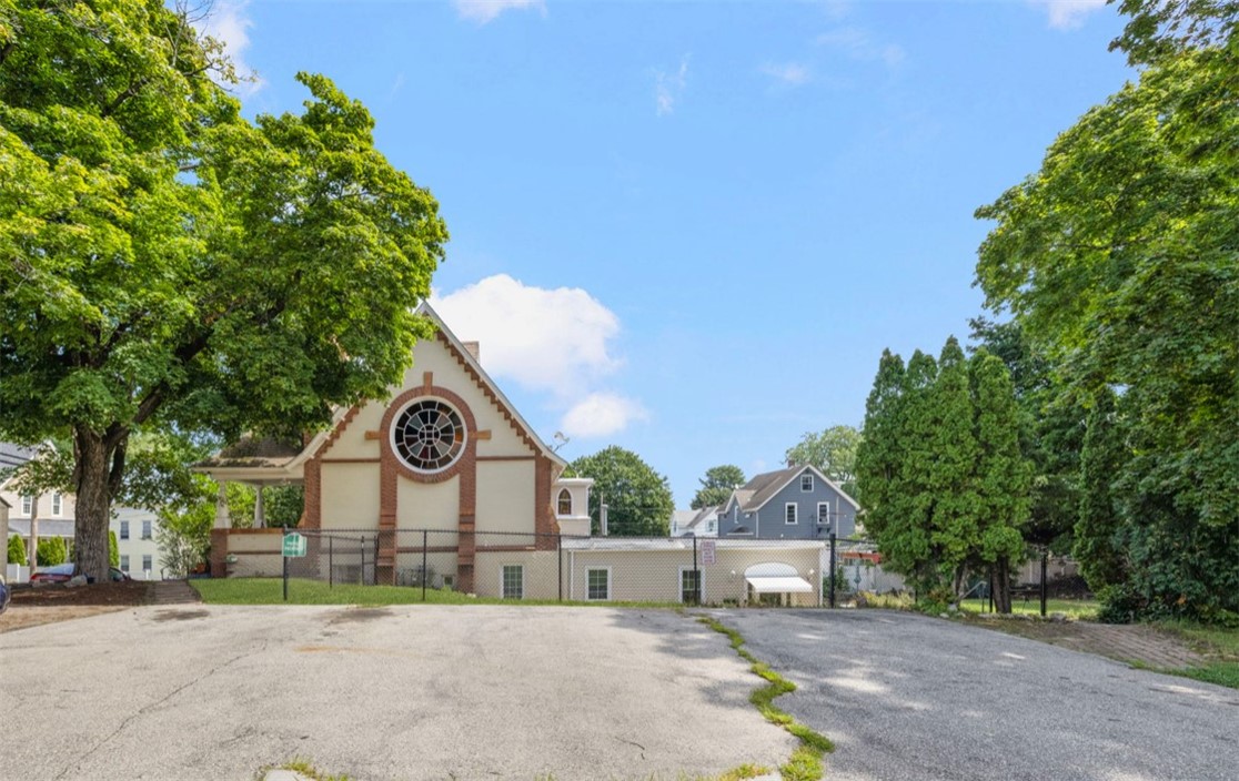 576 Fairmount Street Woonsocket, RI 02895 - Photo 41 of 50 Gallery Image 41