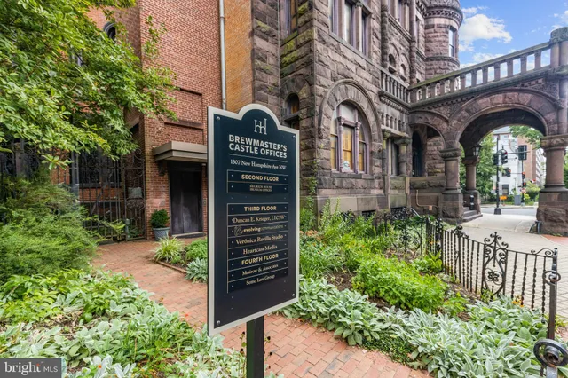 $1,650 | 1260 21st Street Northwest, Unit 1001, Washington, DC 20036