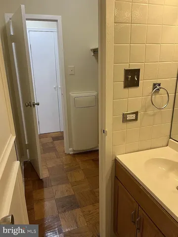 $1,650 | 1260 21st Street Northwest, Unit 1001, Washington, DC 20036