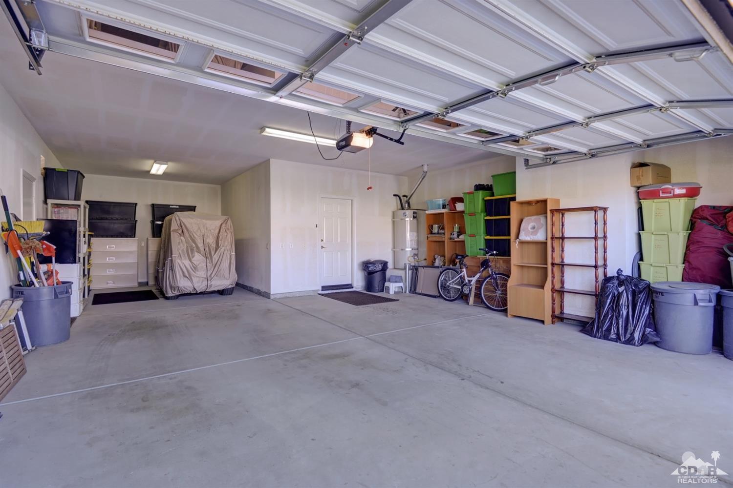49568 Minelli Street Indio, CA 92201 - Photo 27 of 29 a view of a room with gym equipment