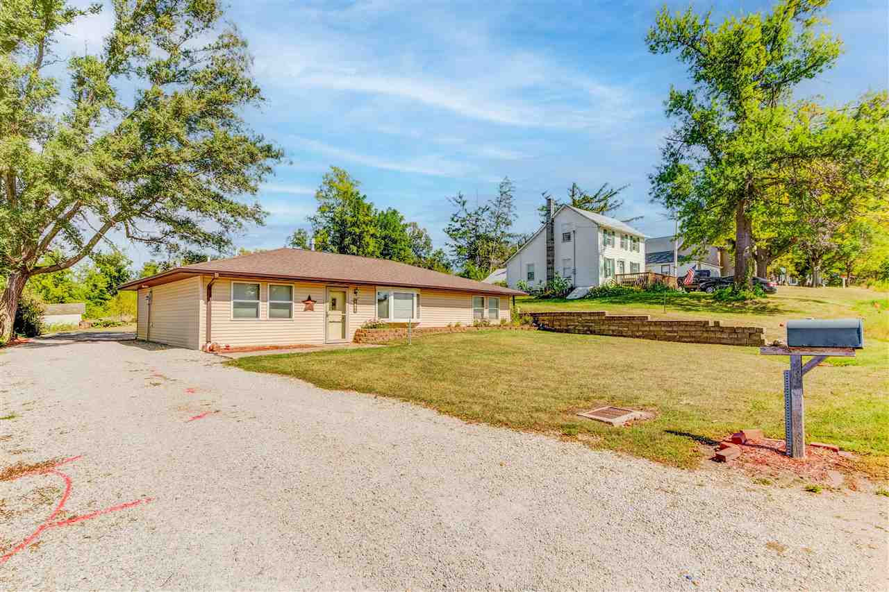 209 Main Street East Shellsburg, IA 52332 - Photo 1 of 25 Gallery Image 1