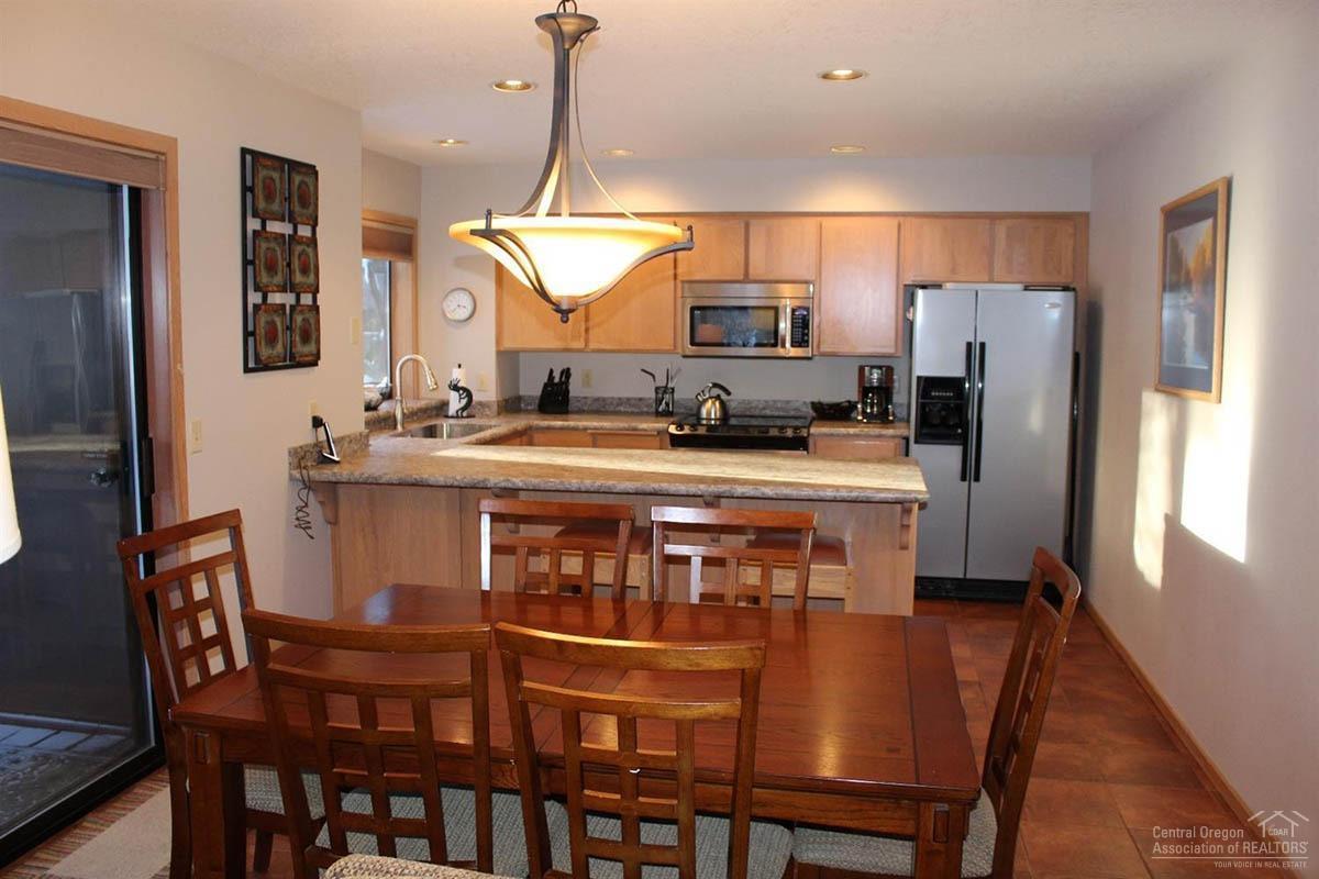 57402 Beaver Ridge Loop Sunriver, OR 97707 - Photo 10 of 20 Gallery Image 10