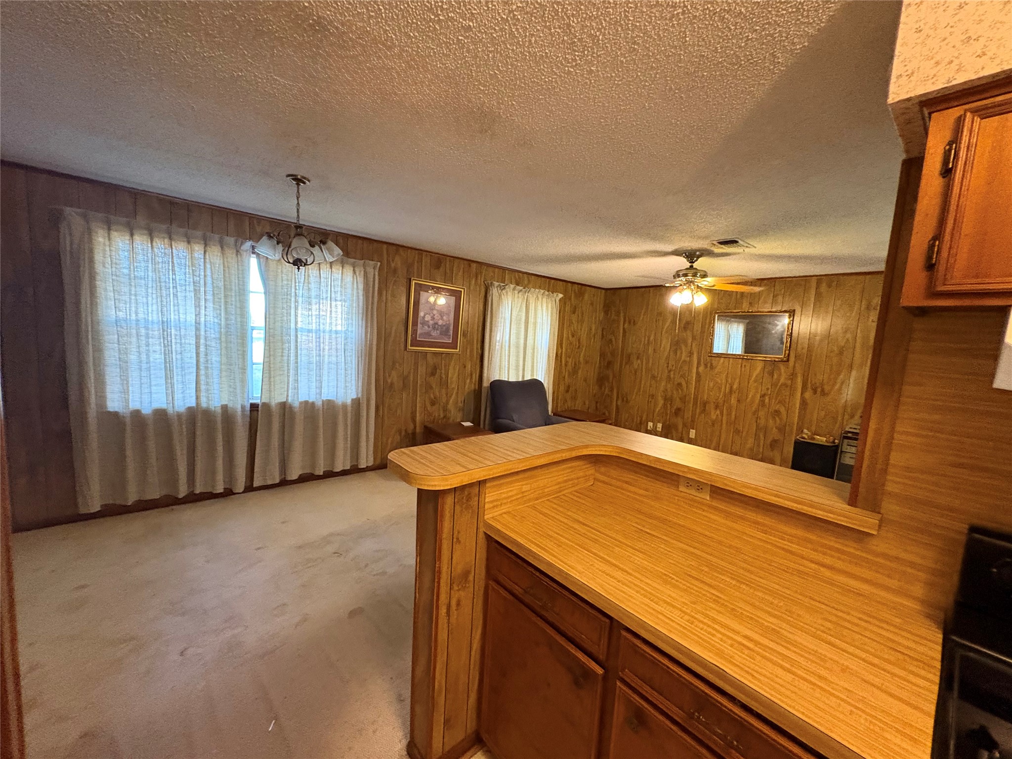 1006 Lee Road Columbus, TX 78934 - Photo 4 of 21 Gallery Image 4