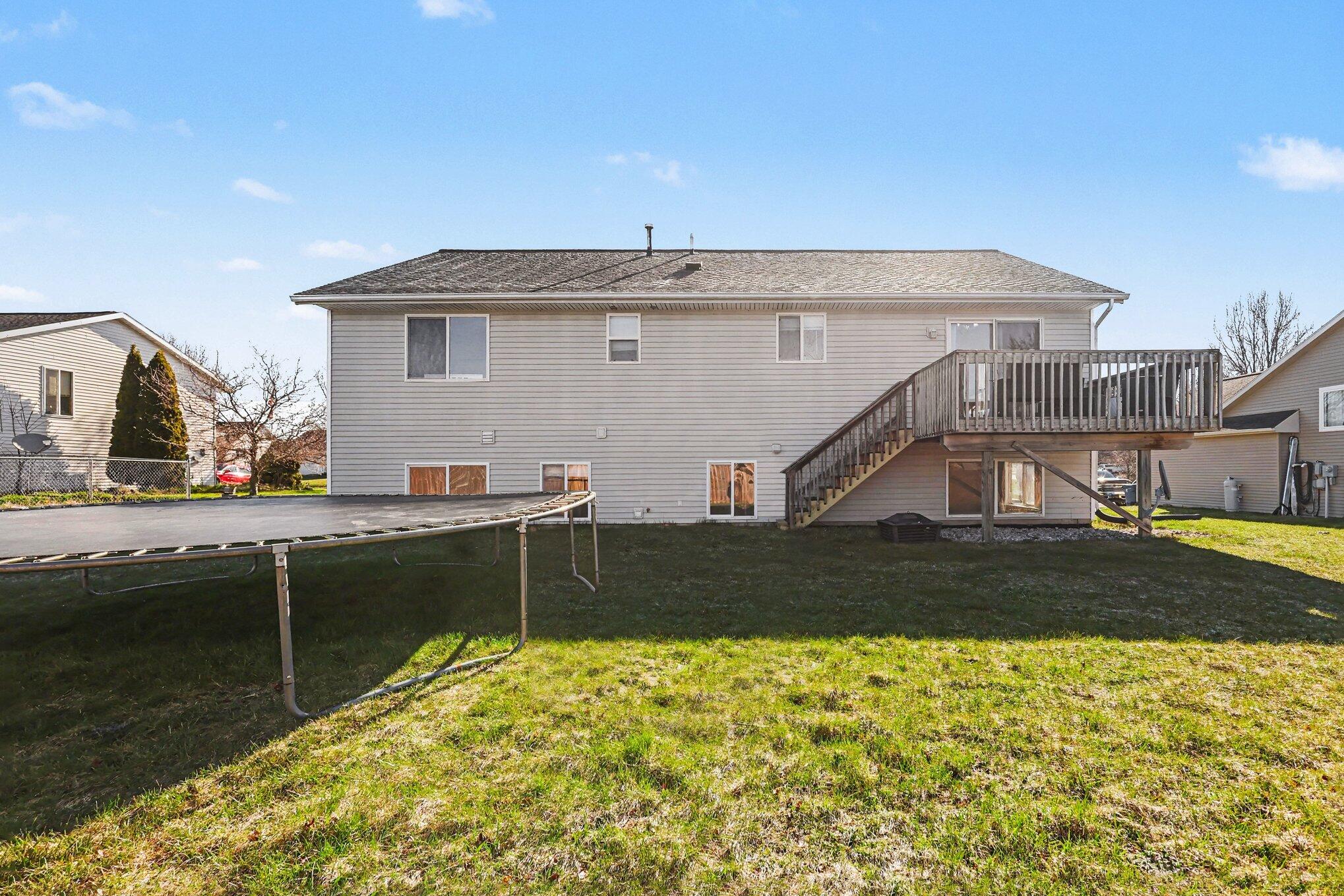 813 Valley Avenue Fremont, MI 49412 - Photo 26 of 27 026_file_5975