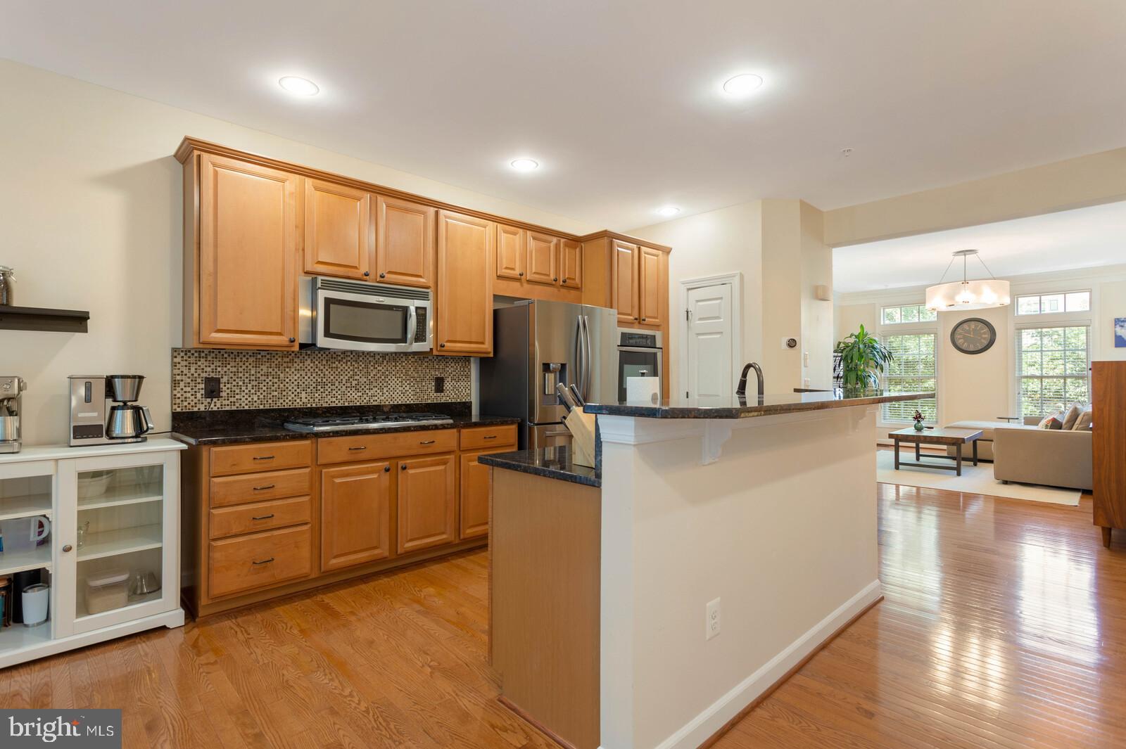 824 West Glebe Road Alexandria, VA 22305 - Photo 12 of 34