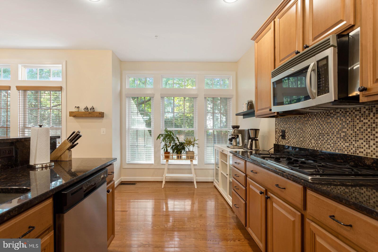 824 West Glebe Road Alexandria, VA 22305 - Photo 16 of 34
