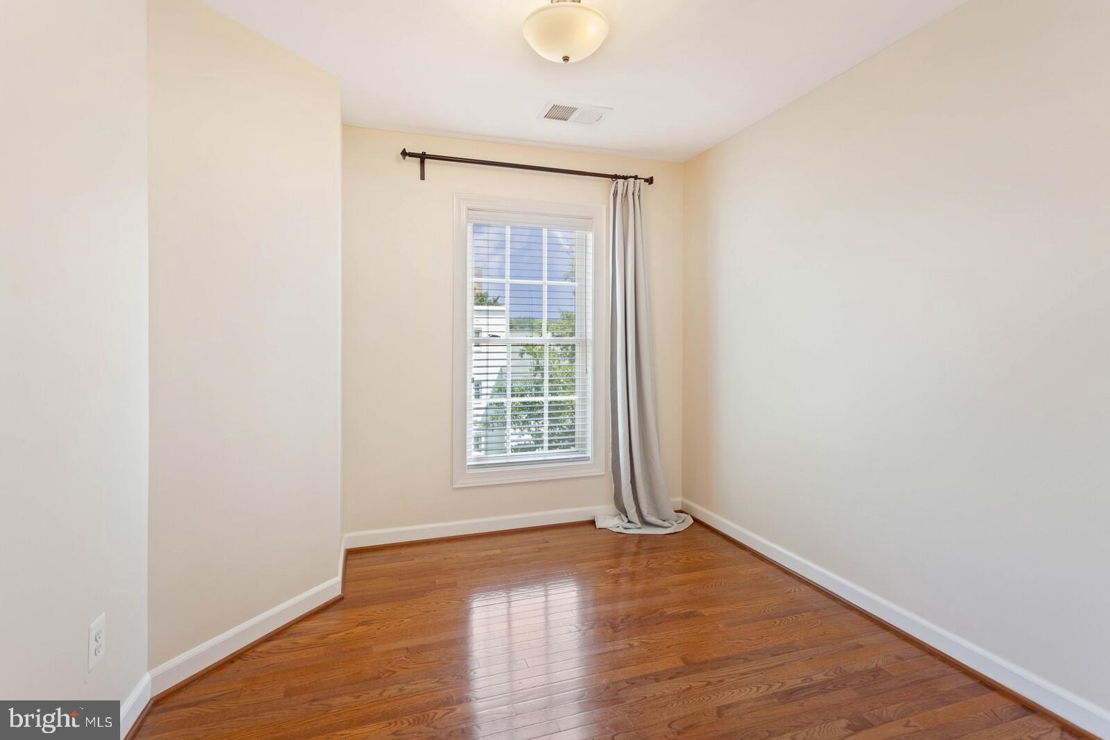 824 West Glebe Road Alexandria, VA 22305 - Photo 30 of 34