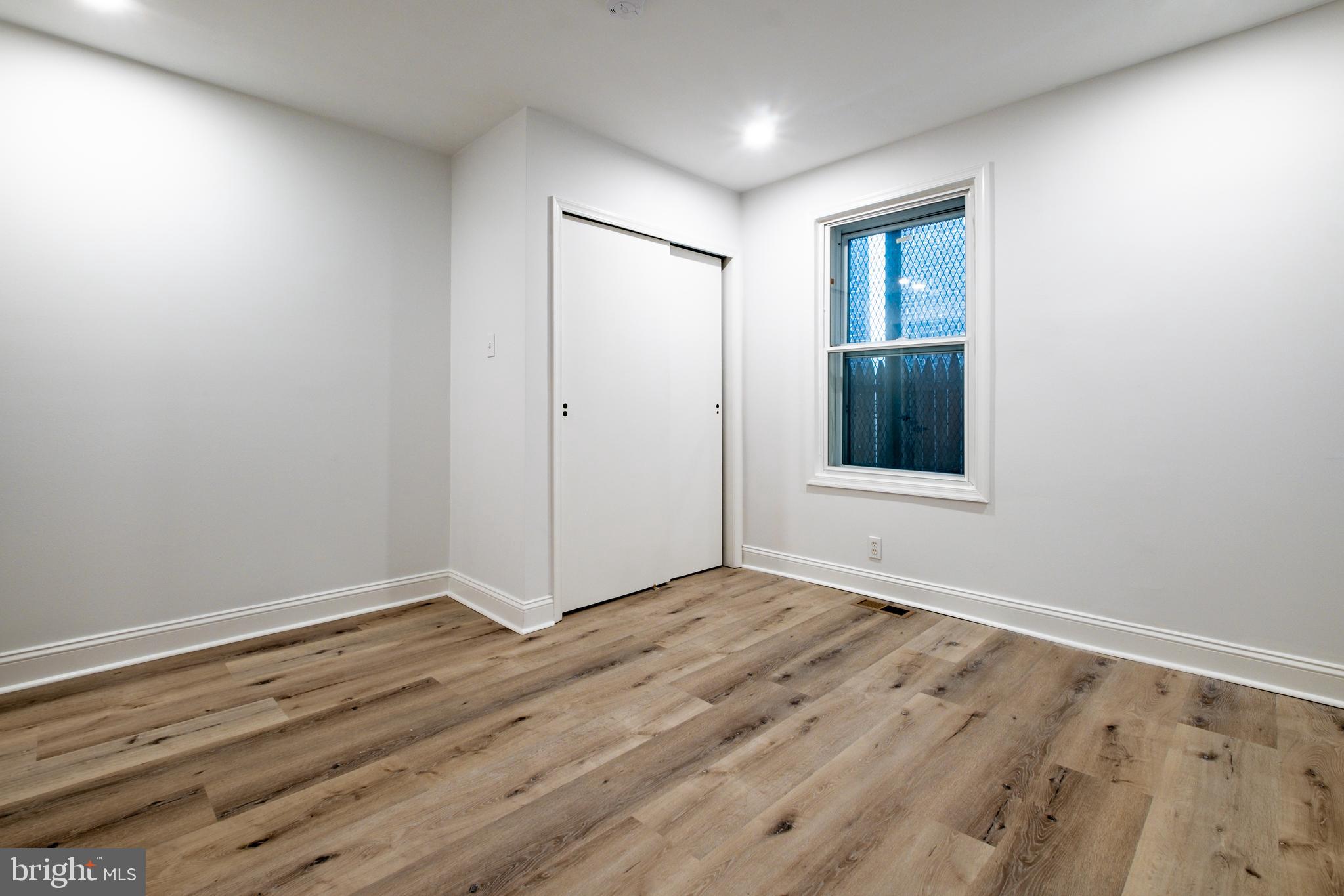 1805 Chestnut Street, Unit 1 Philadelphia, PA 19103 - Photo 10 of 11