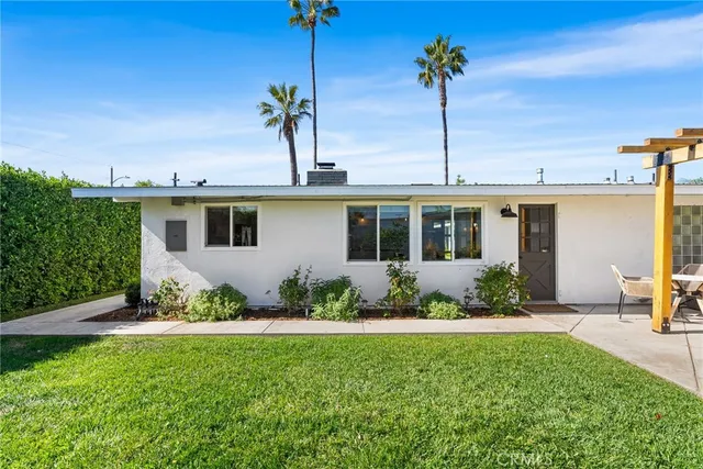 $1,799,000 | 2314 Colgate Drive, Costa Mesa, CA 92626