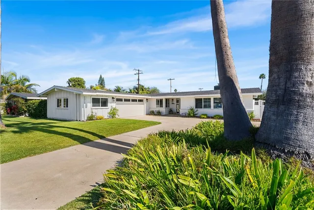 $1,799,000 | 2314 Colgate Drive, Costa Mesa, CA 92626