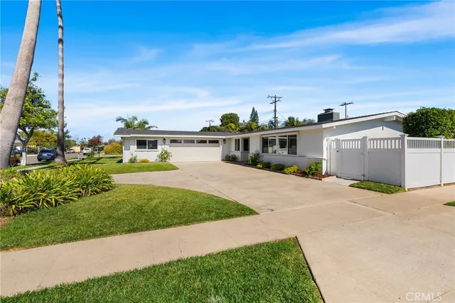 $1,799,000 | 2314 Colgate Drive, Costa Mesa, CA 92626