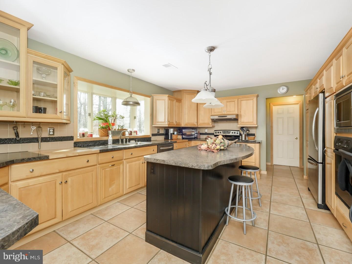 37 Ridge Run Road Sellersville, PA 18960 - Photo 4 of 20 Gallery Image 4