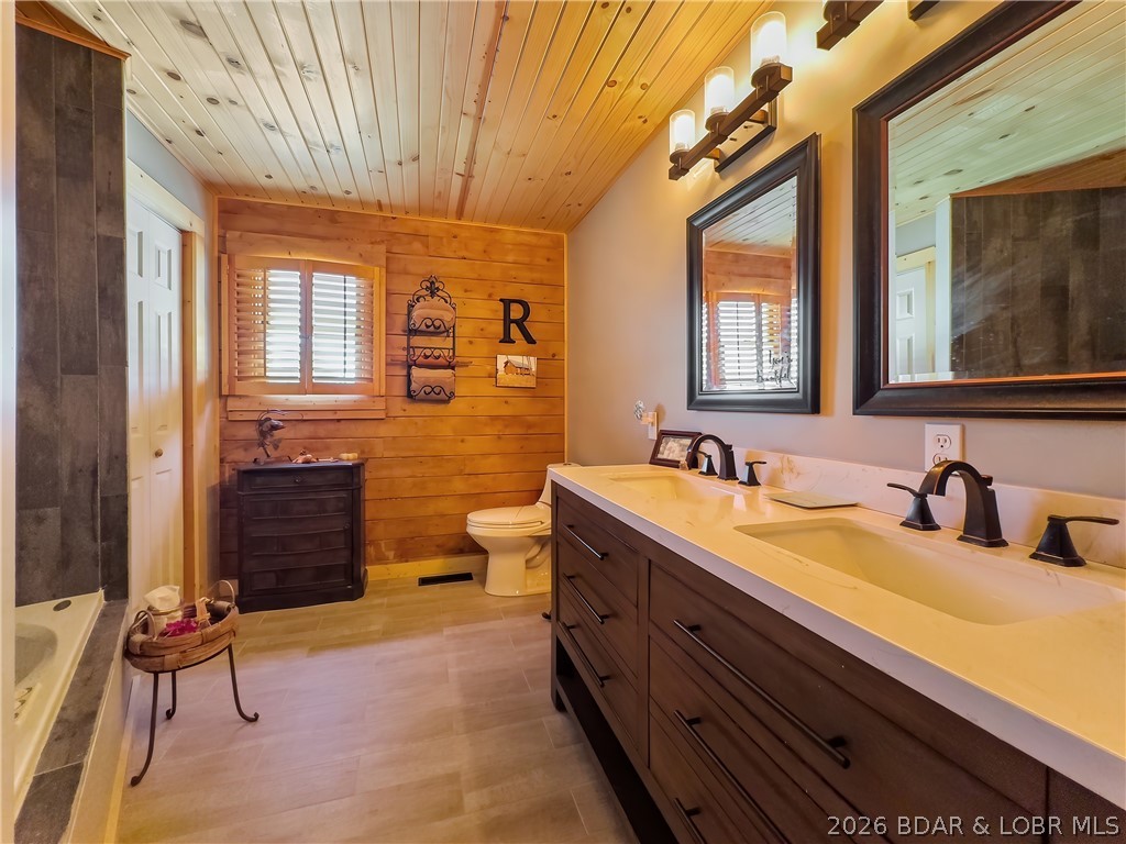 270 Foggy Bottom Road Roach, MO 65787 - Photo 33 of 55