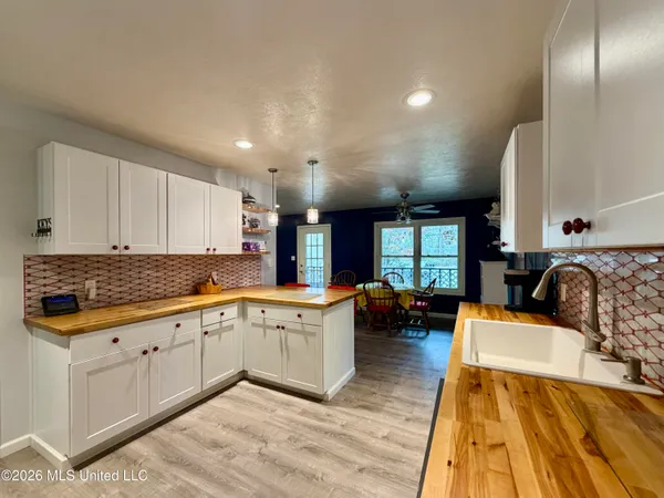 $334,900 | 216 Trace Circle, Raymond, MS 39154