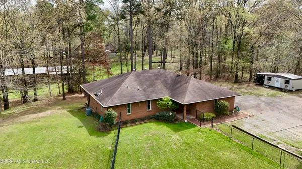 $334,900 | 216 Trace Circle, Raymond, MS 39154