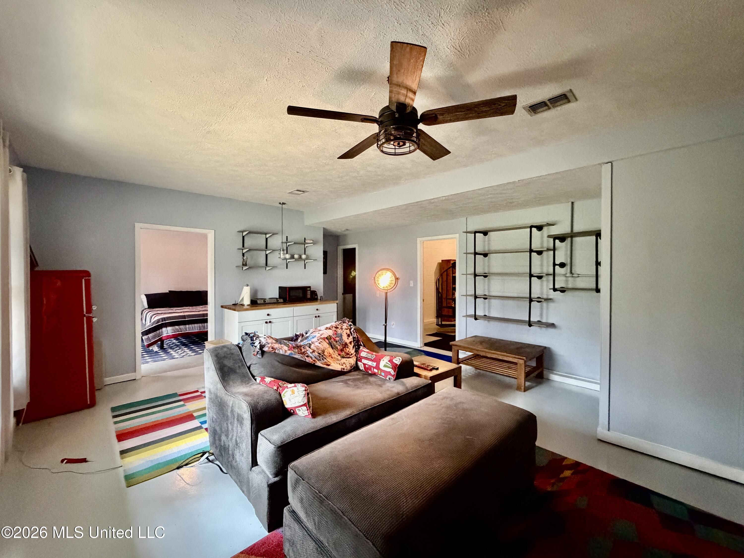 216 Trace Circle Raymond, MS 39154 - Photo 30 of 40 tracedoenstairsden3