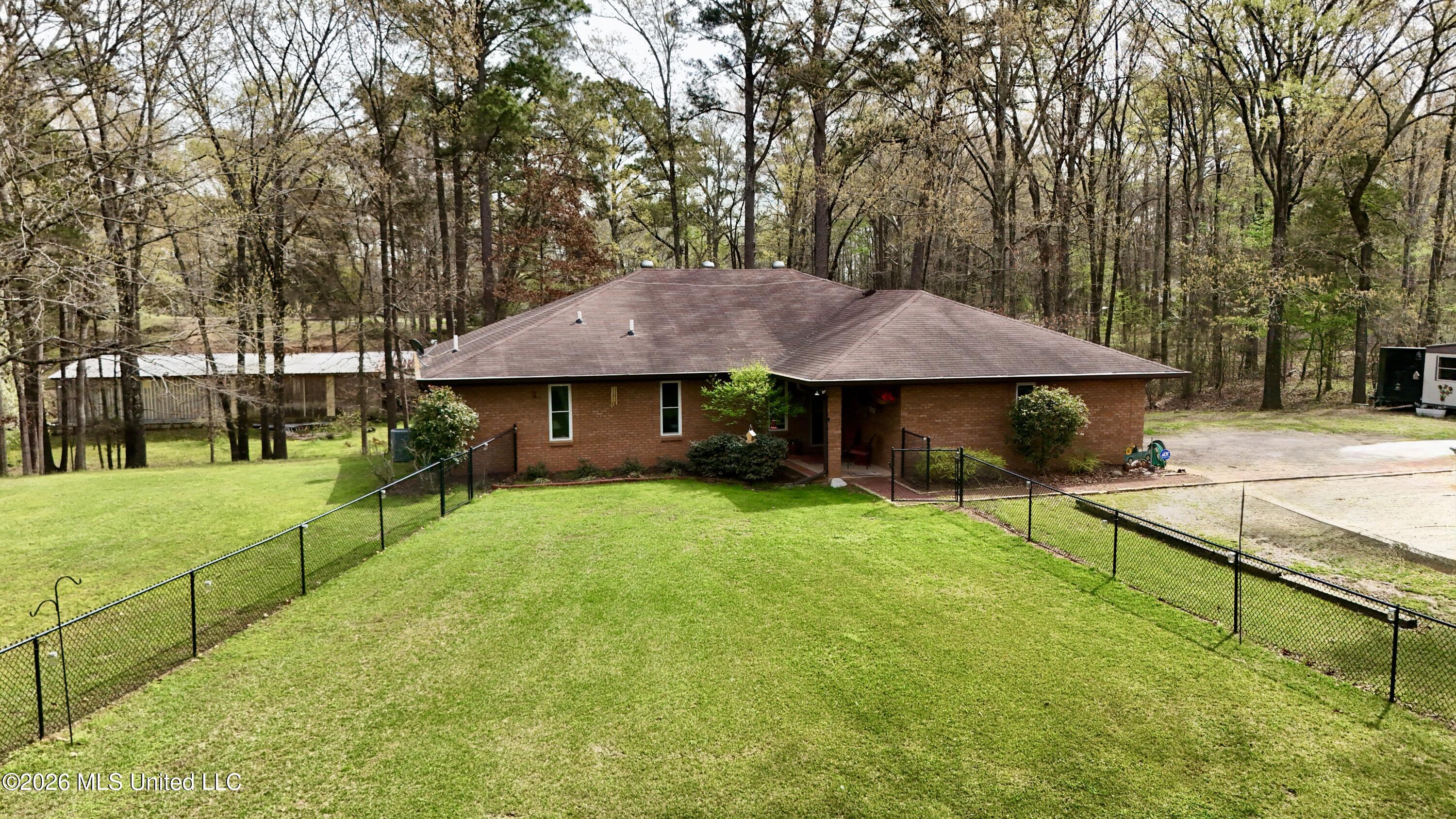 216 Trace Circle Raymond, MS 39154 - Photo 3 of 40 Front