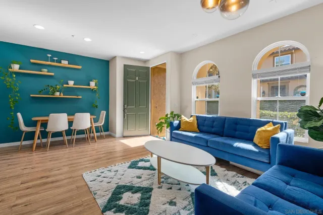 $875,000 | 17071 Calle Trevino, Unit 8, San Diego, CA 92127